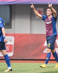  兰斯新援首秀破门展现个人能力  