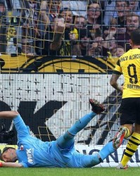  摩纳哥补时绝杀马赛，争四关键战役再添变数  