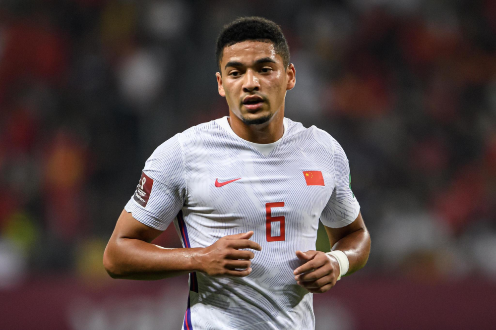  门兴格拉德巴赫配合默契，团队足球展现威力